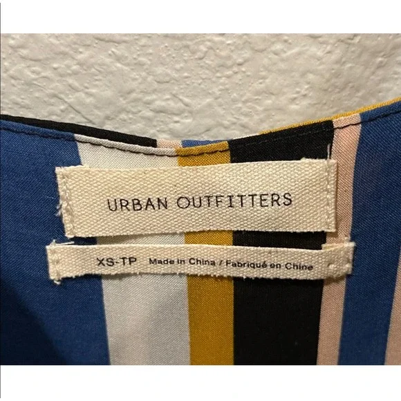 URBAN OUTFITTERS Multicolor Tootsie Stripped Jumpsuit - Picture 4 of 6